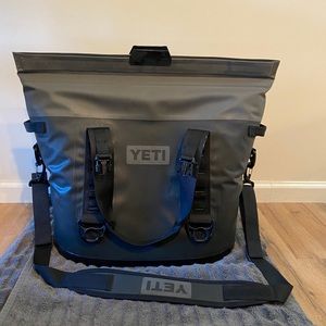 Yeti Hopper 30